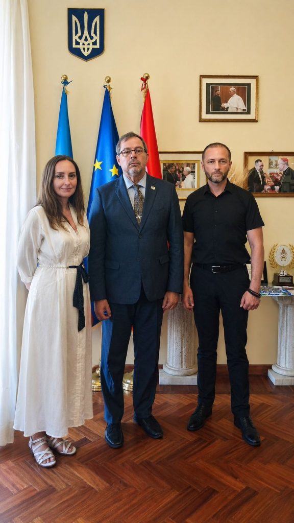 Буковинські волонтери у Ватикані говорили про звільнення українських полонених