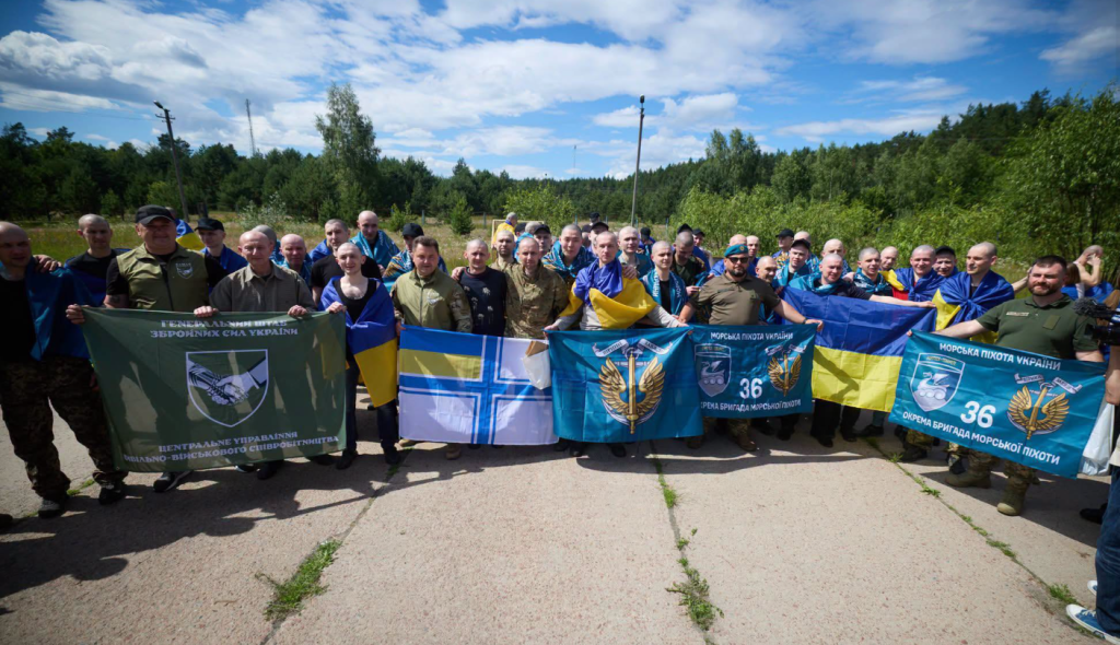 76-й обмін полоненими: Україна повернула додому ще 160 Захисників, серед них — буковинець Віктор Камбур