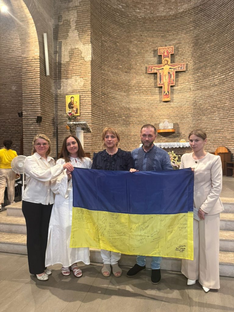 Від Ватикану до Буковини: Рада волонтерів Чернівецької ОВА налагоджує міжнародне партнерство