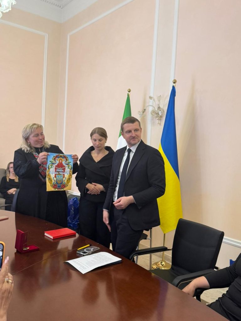 Представники Ради волонтерів Буковини провели важливі переговори в Посольстві України в Римі