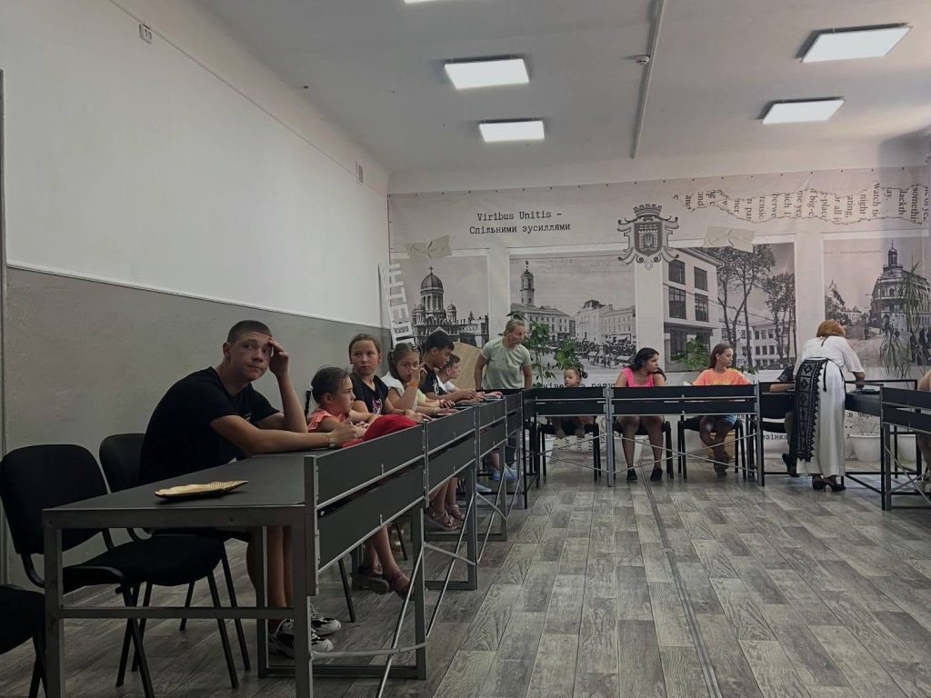 «Намисто єдності»: у Чернівцях об’єдналися заради підтримки дітей та родин Захисників