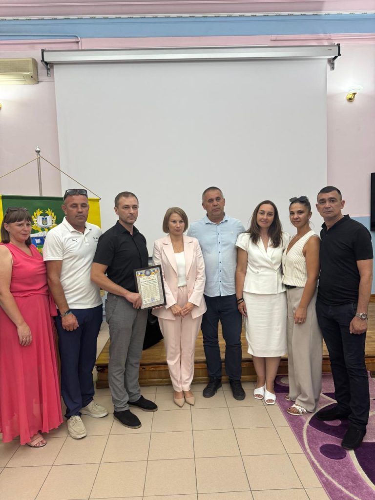 «Вишиті історії незламності» у Чернівцях об’єднали матерів Героїв, ветеранів і волонтерів