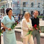 «Вишиті історії незламності» у Чернівцях об’єднали матерів Героїв, ветеранів і волонтерів